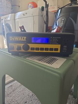 DEWALT
100-Amp Battery Charger/Maintainer