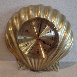 Vintage 1985 Ships Time Brass Maritime Shell Shaped Wall Clock