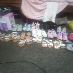 Lot Of Little Girls Shoes 7-8 