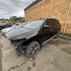 Nissan Pathfinder 2017 Parts