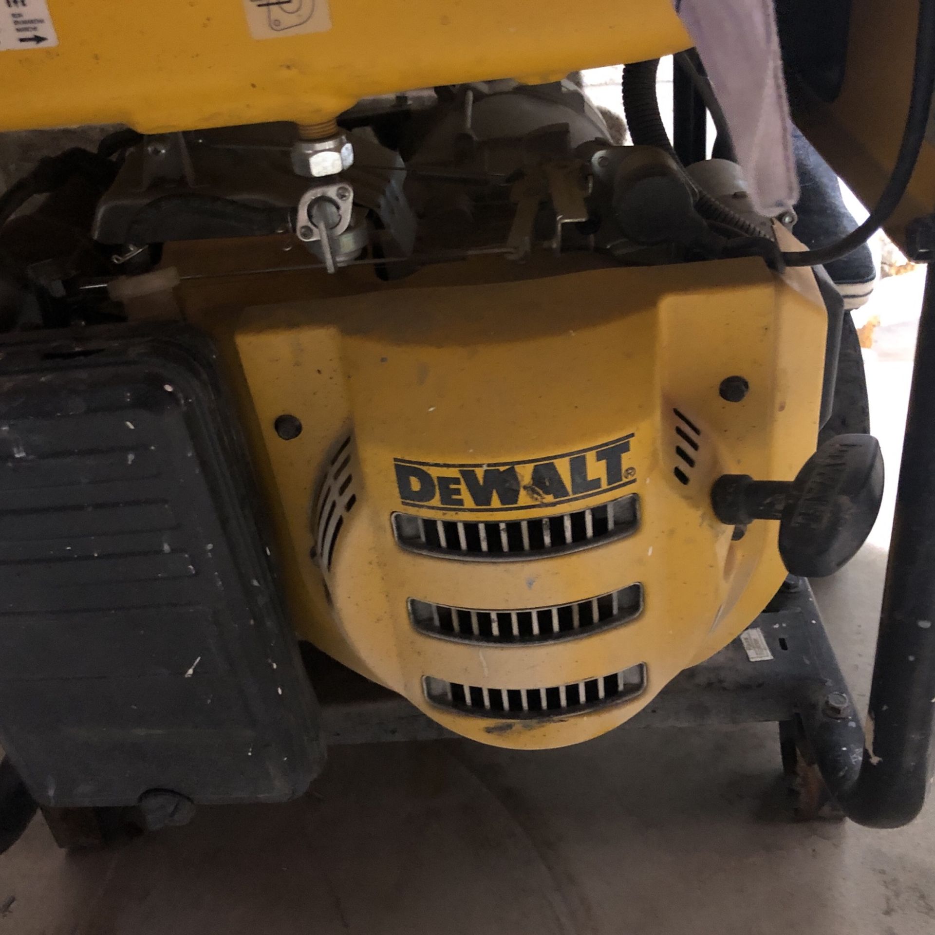 DeWalt Generator ,DXGNR7000 for Sale in Las Vegas, NV OfferUp