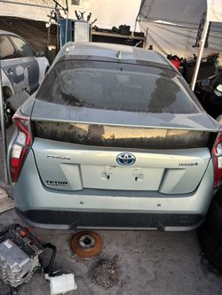 2016-2020 Toyota Prius For Parts