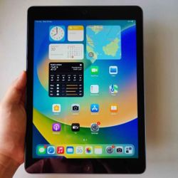 iPad 6, Excellent Condition,  As Like New 