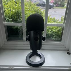 Blue Yeti Mic Microphone Desktop