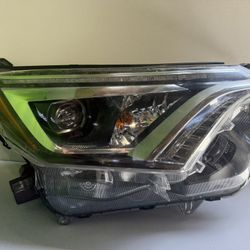 2016 2017 2018 TOYOTA RAV4 RIGHT SIDE HALOGEN W/LED HEADLIGHT OEM USED