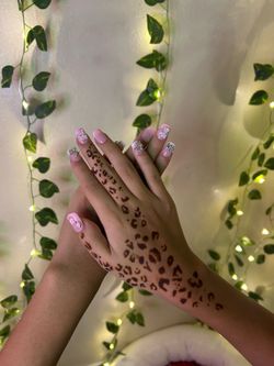 Henna 🎀