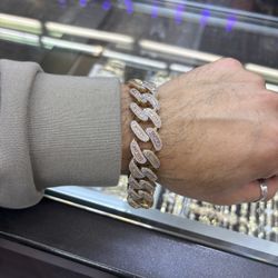 14k Cuban Bracelet 📲 We Buy And Trade Gold