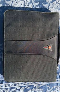 SWISS ARMY LAPTOP CASE