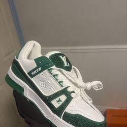 Louis Vuitton trainer “green” sneakers brand new read description