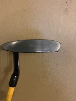 Momentus - putter / trainer