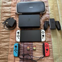Nintendo Switch OLED w/ 2 Games 