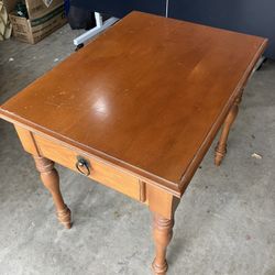 KIMBALL 1 DRAWER WOOD END TABLE