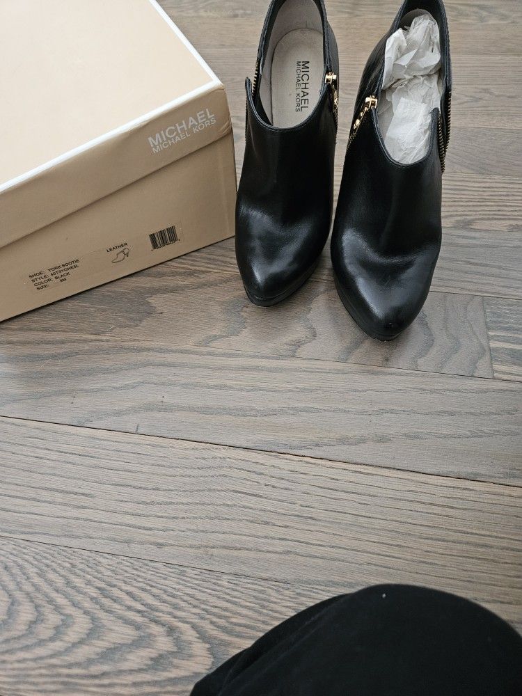 MK Booties