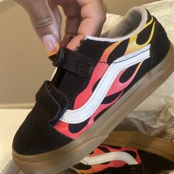 Flame vans size 9c