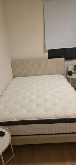 Queen bed