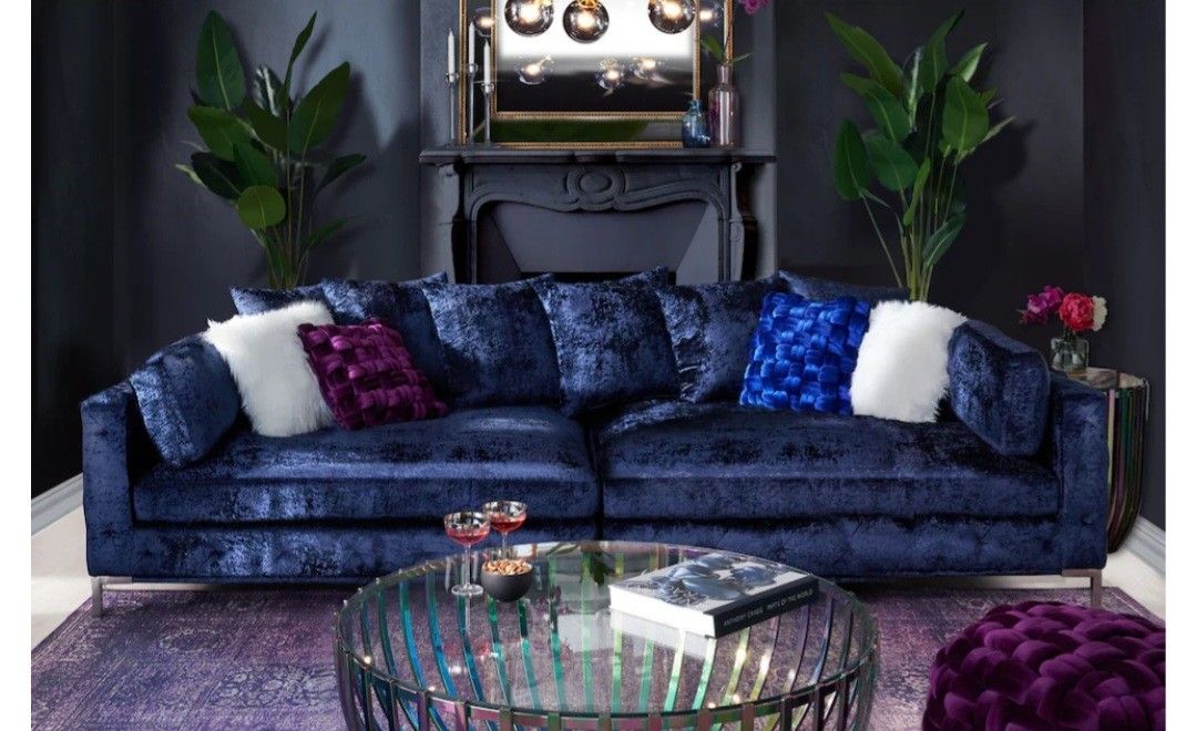 LUXURY BEAUTIFUL 2 PIECE SOFA FOR ONLY $700