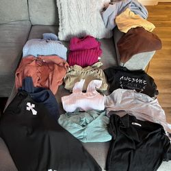 Women’s XS Clothing Bundle 