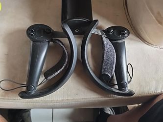 Valve Index VR Controllers + Base Station 2.0 – Bundle or Separate