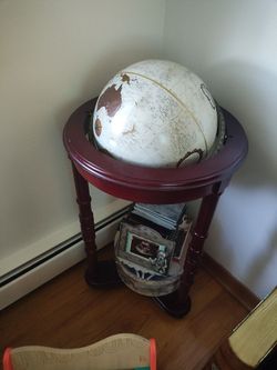 World glove table