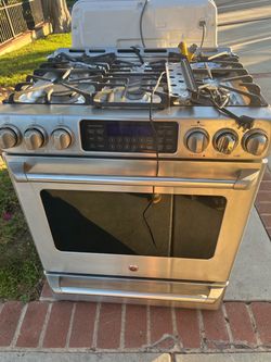 GE Stainless Steel Gas Range