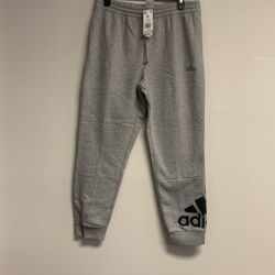 adidas Men’s Essentials Fleece Tapered Cuff Logo Pants. Sz XL.                    Gt