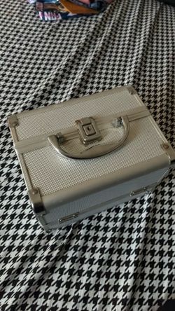Eyelash extension kit