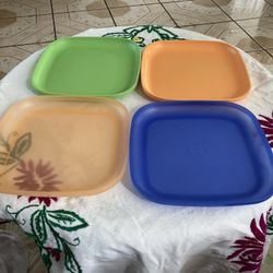 Tupperware Set4