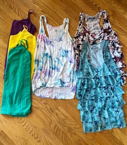 Jr. Tank Tops Lot sizes L