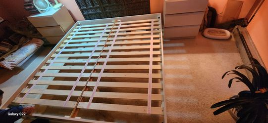 King bed frame