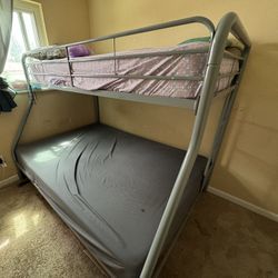 Twin/Full Bunk Bed Metal Comes With Ladder