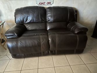 Dual Reclining Loveseat