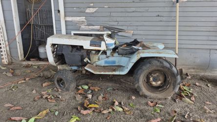 Garden tractor Montgomery WARD