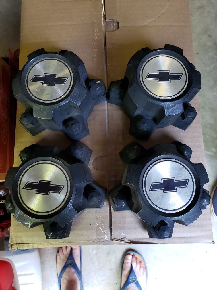 Vintage Chevy s10 center rim caps