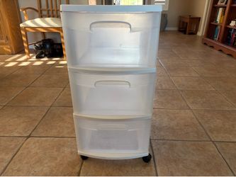 Like New 3 Drawer Storage on Wheels