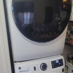 GE White Washer & Dryer Set This Is a Steal get It before someone else 