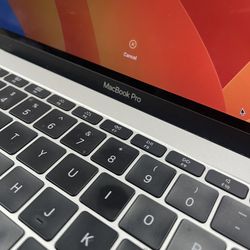 macbook Pro, 2017, 13 Inch, i5 core, 8 Gb, With 30 Day Warranty