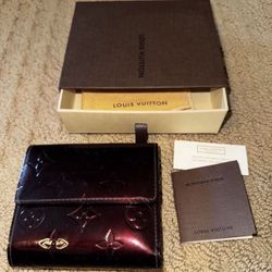 Authentic Louis Vuitton Monogram Wallet - used-