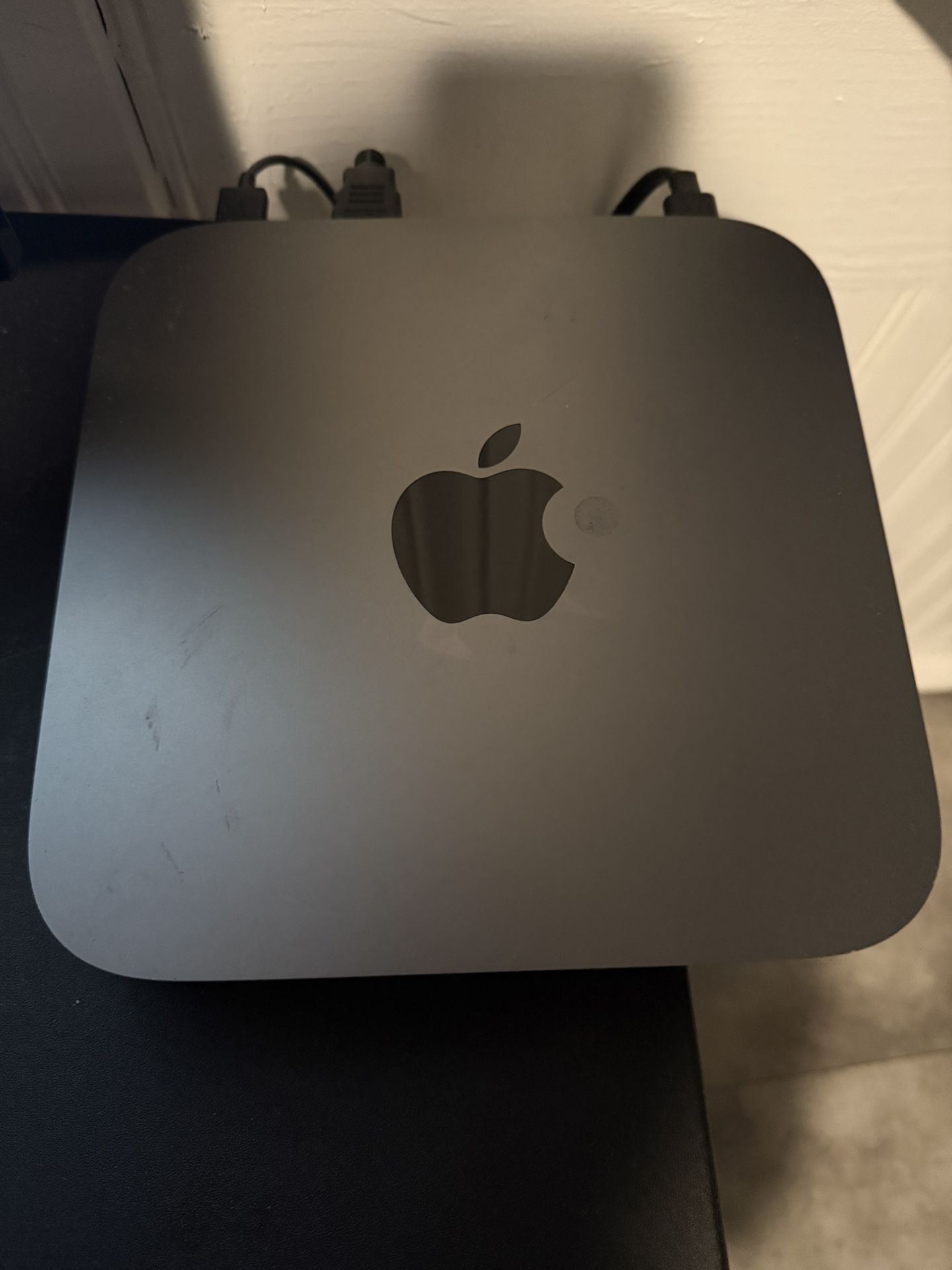 2018 Mac Mini i3 8GB 256GB Works Perfect