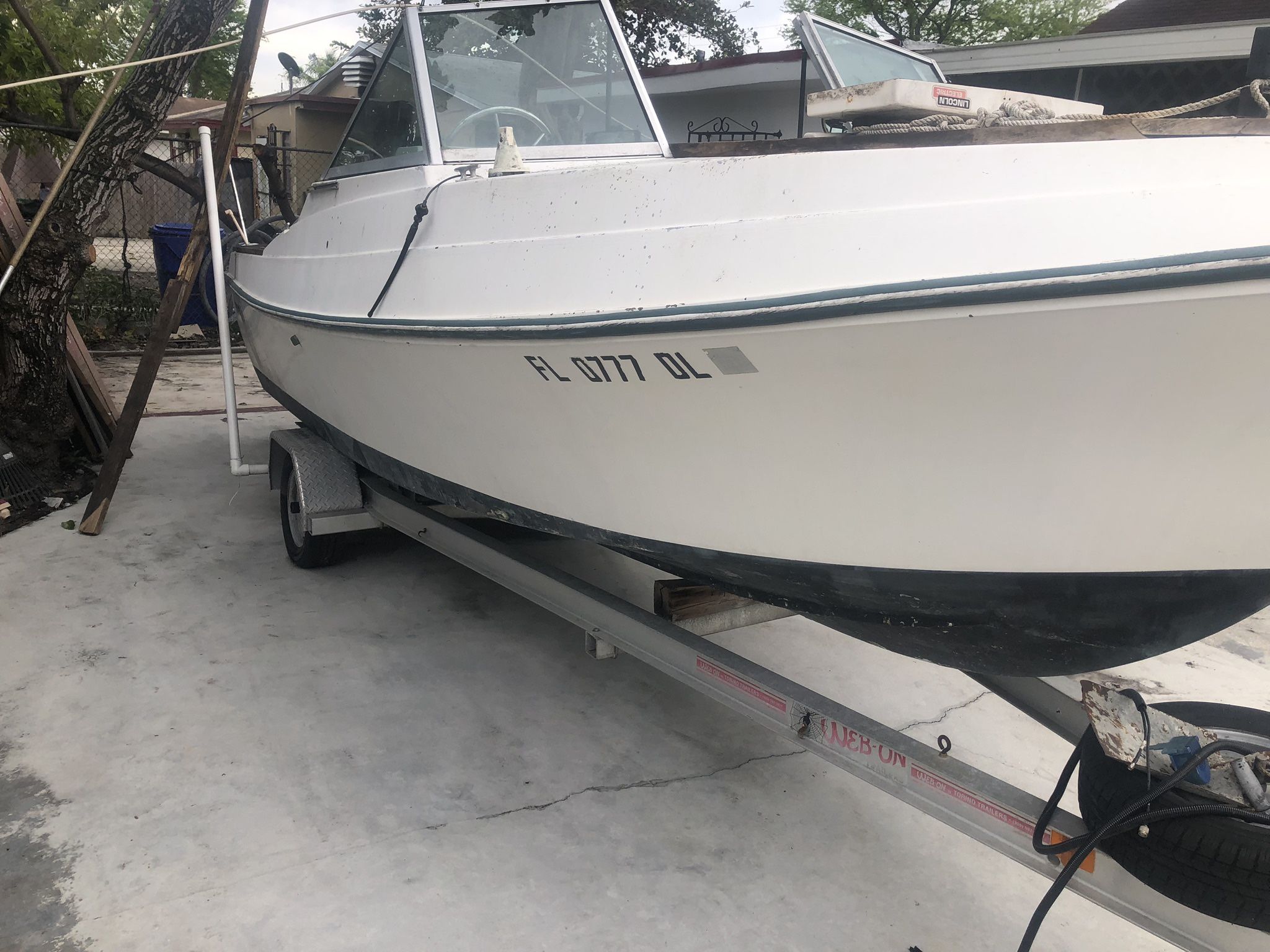Boat/trailer