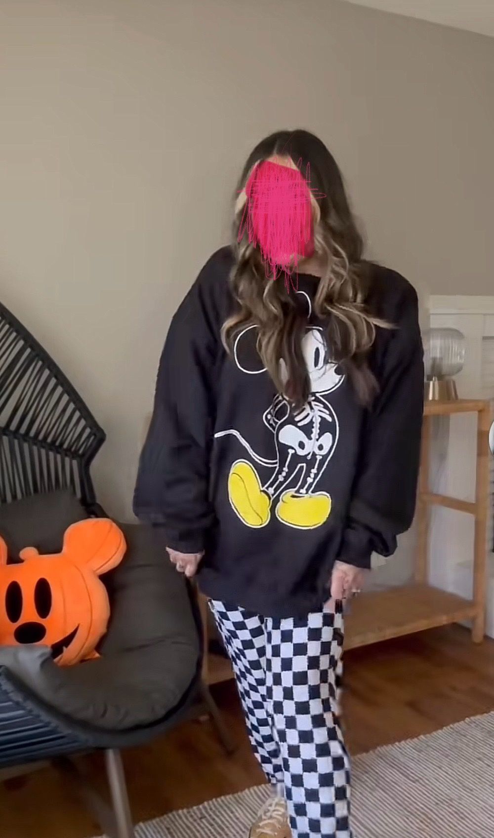 🎃 Womens Mickey Mouse Skeleton Oversized Sweatshirt Women’s Size: LARGE