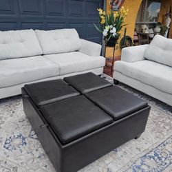 Beautiful Living Room Set Couch And Chairs Ottoman Totally Deep Clean And Good Condition No Stains No Smell 