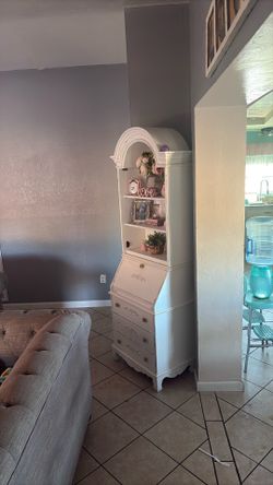 Center stage antique