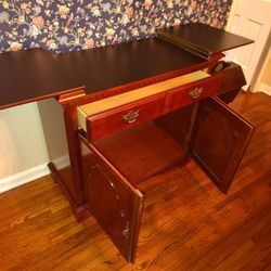 Complete Expandable Cherry Wood Dining Room Set