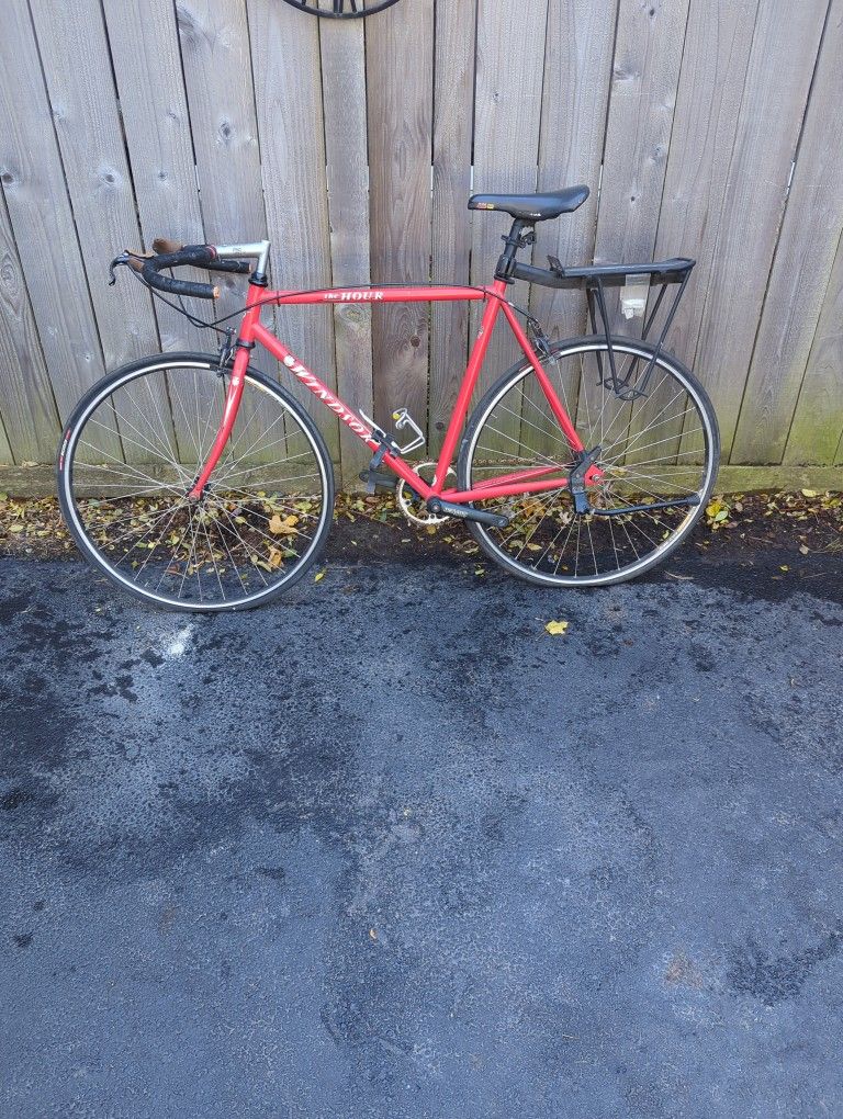 Windsor "The Hour' Road Bike
