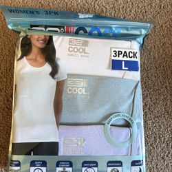 32 Degrees Ladies' Cool Tee Short Sleeve Scoop Neck, 3-Pack Size L