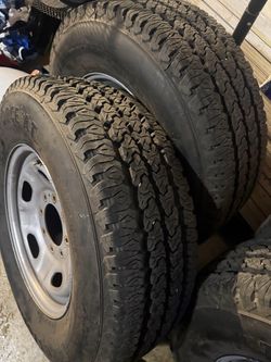 Tires ford  2500