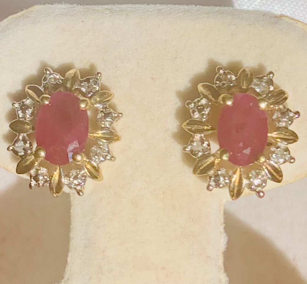 14k Solid Gold 2 Tone 1.5 Ct Genuine Oval Garnet Diamond Flower Stud Earrings + Red Velvet Box 