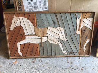 Wooden horse picture
