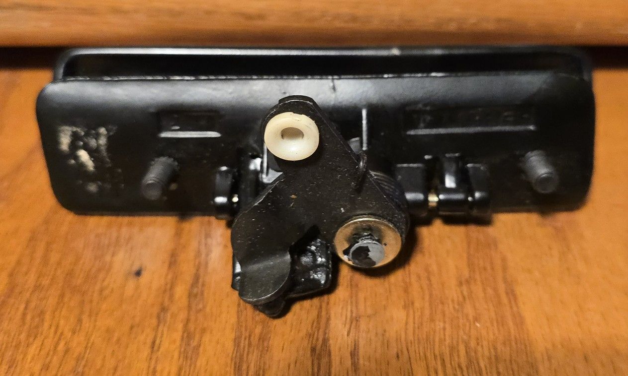 Genuine GM Door Handle For 1996 To 2005 Chevy Astro Van