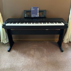 Yamaha DGX-660 - price just lowered
